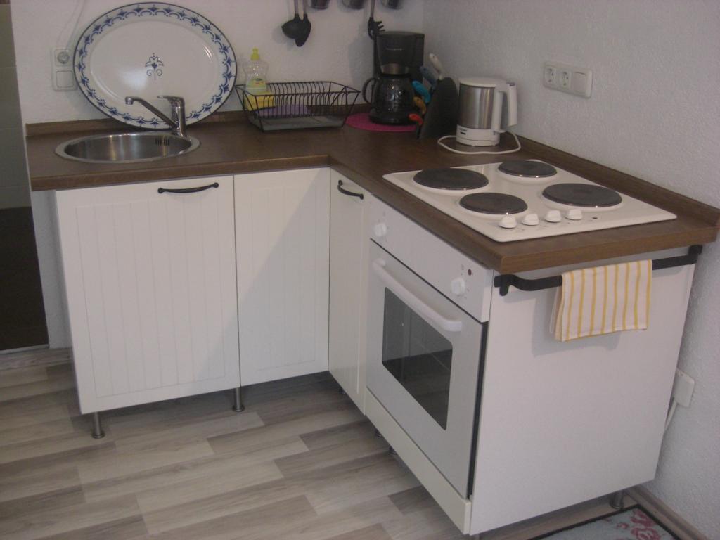 Unterkunft Fuer Arbeiter Und Monteure Gräfrath Δωμάτιο φωτογραφία