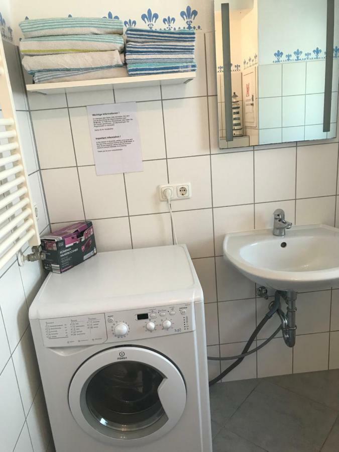 Unterkunft Fuer Arbeiter Und Monteure Gräfrath Εξωτερικό φωτογραφία